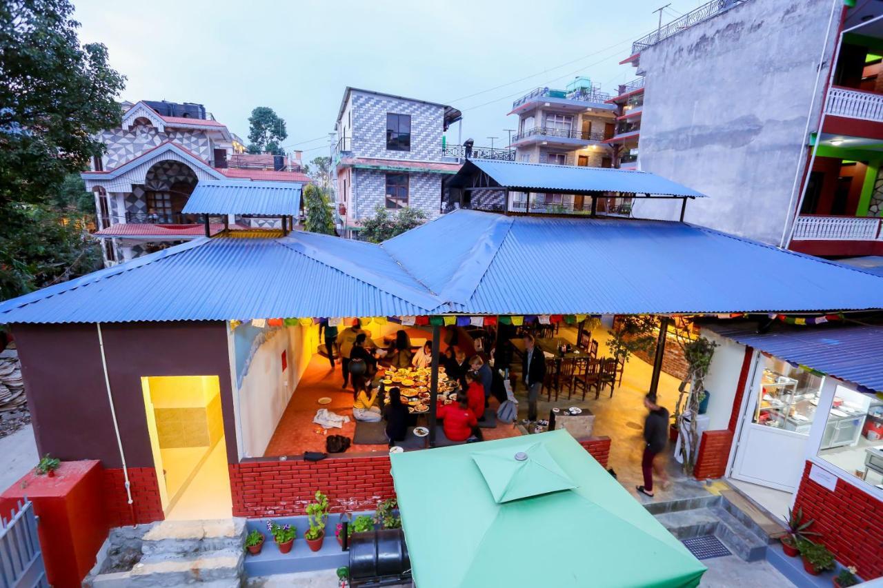 Pokhara Backpackers Hostel Exteriör bild